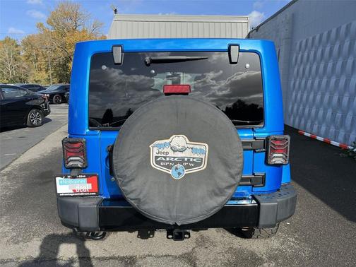 2014 Jeep Wrangler Unlimited Polar Edition