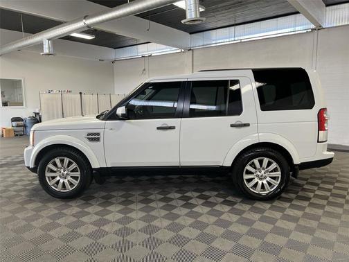 2013 Land Rover LR4 Base