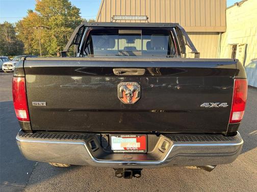 2019 RAM 1500 SLT
