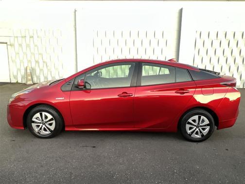 2016 Toyota Prius Two