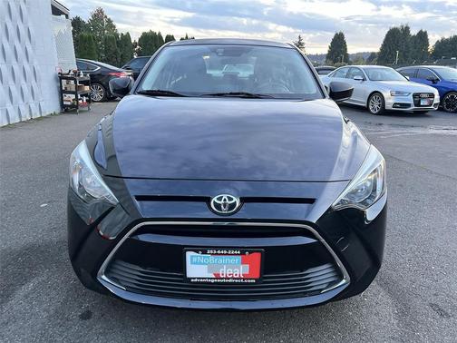 2017 Toyota Yaris iA Base