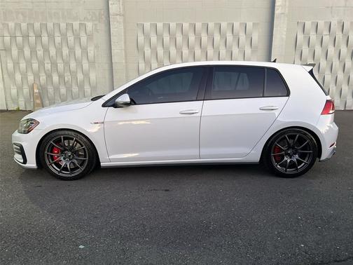 2018 Volkswagen Golf GTI 2.0T S 4-Door