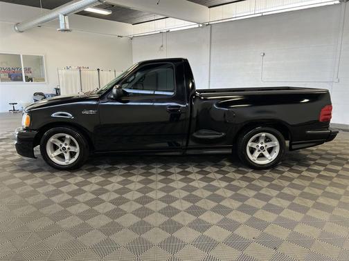 1999 Ford F-150 SVT Lightning