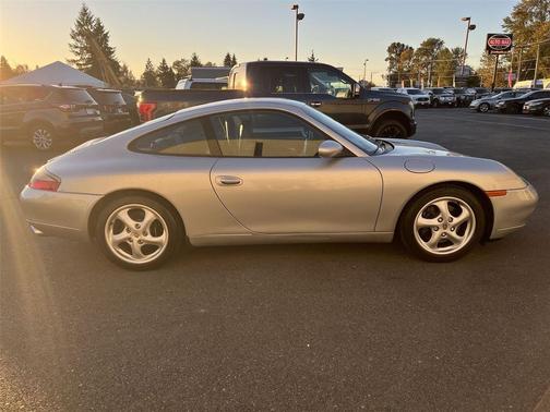 2000 Porsche 911 BASE
