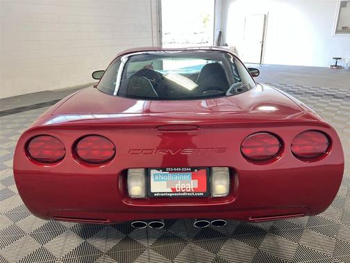 2004 Chevrolet Corvette Base