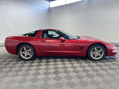 2004 Chevrolet Corvette Base