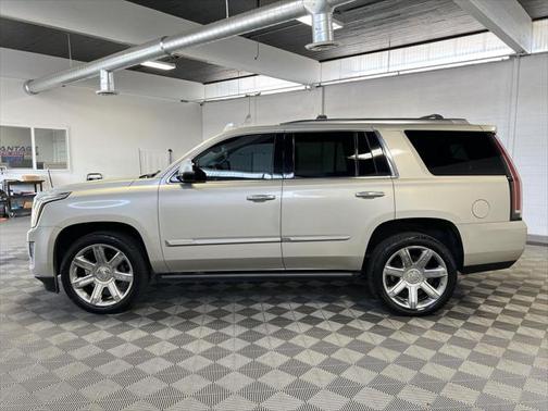 2015 Cadillac Escalade Premium