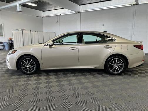 2017 Lexus ES 350 Base