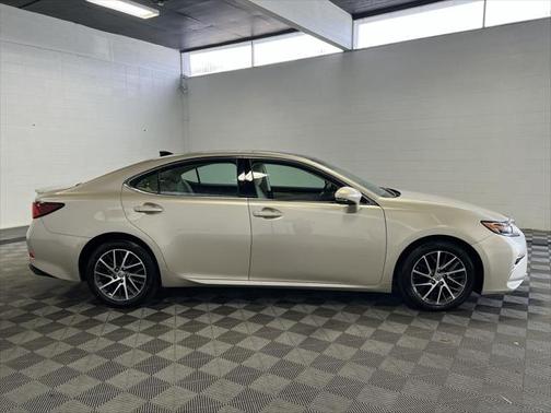 2017 Lexus ES 350 Base