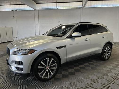 2017 Jaguar F-PACE 35t Prestige