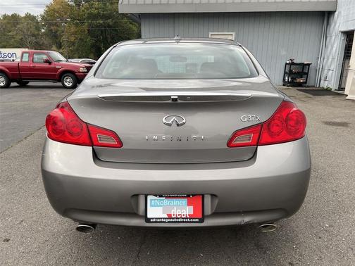 2009 INFINITI G37x Base