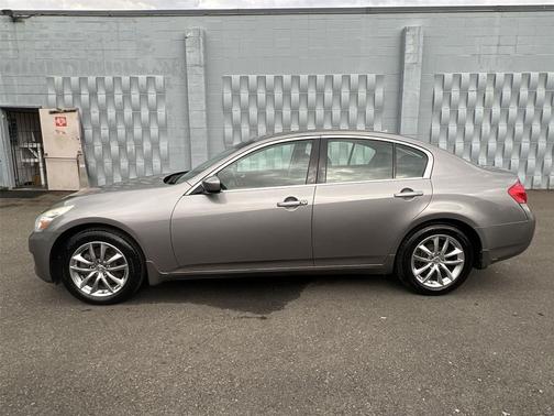 2009 INFINITI G37x Base