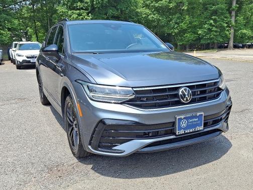 2022 Volkswagen Tiguan 2.0T SE R-Line Black