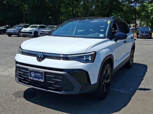 2025 Volkswagen Taos 1.5T SE Black