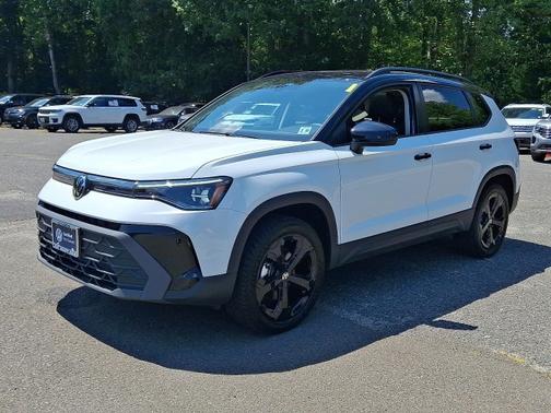 2025 Volkswagen Taos 1.5T SE Black