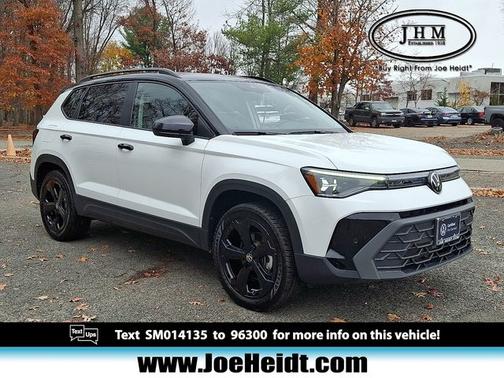 2025 Volkswagen Taos 1.5T SE Black