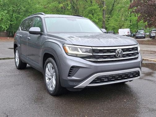 2022 Volkswagen Atlas 3.6 SE w/ Technology