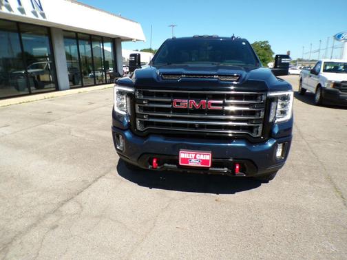 Pacific Blue Metallic 2022 GMC Sierra 2500 AT4