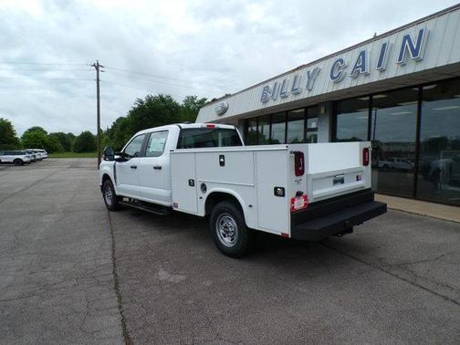 2025 Ford F-250 XL