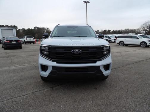 2026 Ford Expedition Max Active 4x2