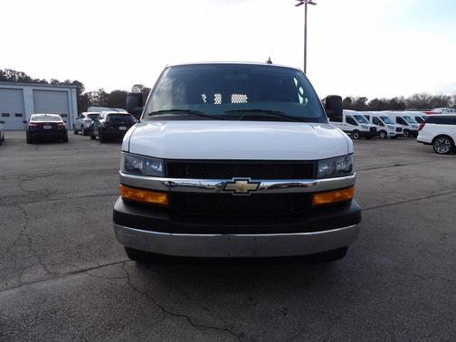 2024 Chevrolet Express 2500 RWD 2500 Regular Wheelbase WT