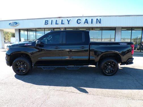 2022 Chevrolet Silverado 1500 Custom Trail Boss