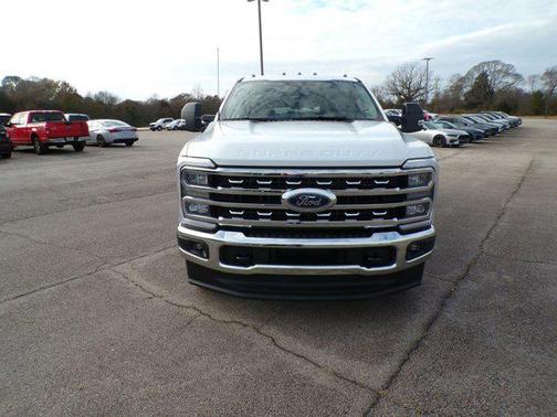 Oxford White 2026 Ford F-350 XLT