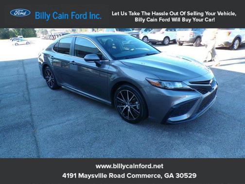 2023 Toyota Camry SE