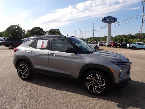 Sterling Gray Metallic 2025 Chevrolet Trailblazer RS