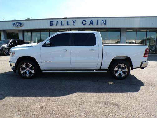Bright White Clearcoat 2023 RAM 1500 Laramie