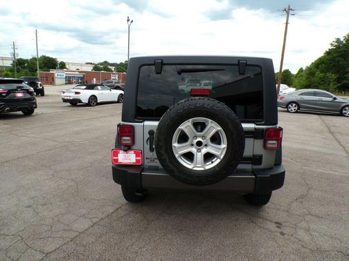 Billet Silver Metallic Clearcoat 2016 Jeep Wrangler Unlimited Sport