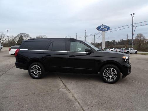 2025 Ford Expedition Max Active 4x4