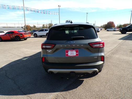 2025 Ford Escape PHEV Base