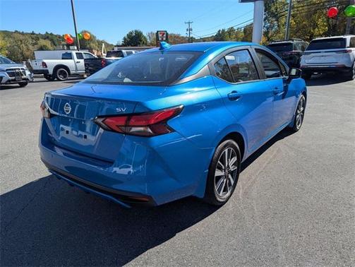 2022 Nissan Versa 1.6 SV