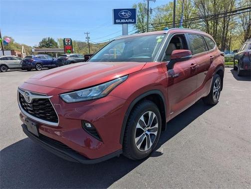 2020 Toyota Highlander Hybrid XLE