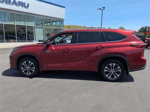 2020 Toyota Highlander Hybrid XLE
