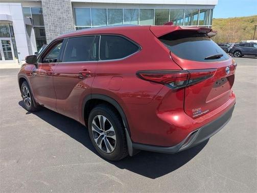 2020 Toyota Highlander Hybrid XLE