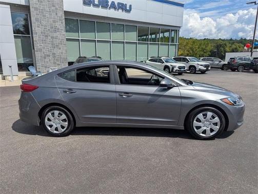 2018 Hyundai ELANTRA SE