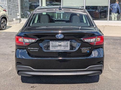 Crystal Black Silica 2025 Subaru Legacy Premium