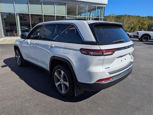 2023 Jeep Grand Cherokee 4xe Base