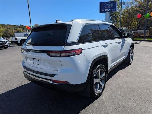 2023 Jeep Grand Cherokee 4xe Base