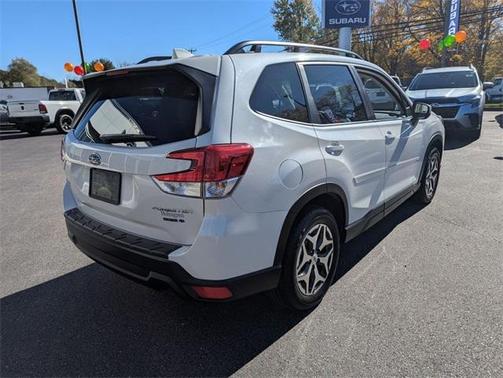 2022 Subaru Forester Premium