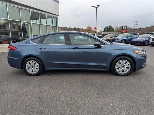 2019 Ford Fusion S