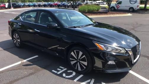 2021 Nissan Altima 2.5 SV