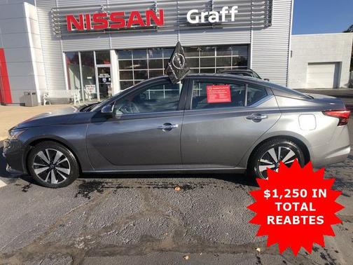 2022 Nissan Altima 2.5 SV