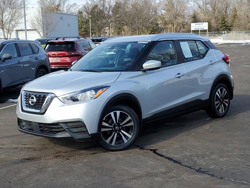 2020 Nissan Kicks SV