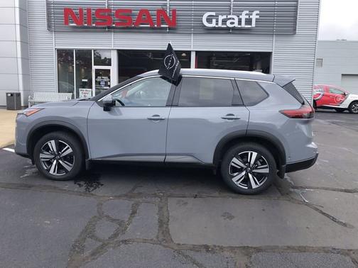 2024 Nissan Rogue SL