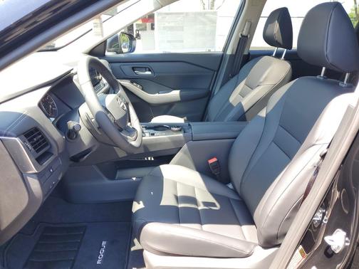 Super Black 2026 Nissan Rogue Dark Armor