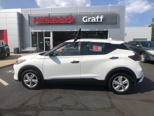 2023 Nissan Kicks S