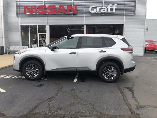 2024 Nissan Rogue S